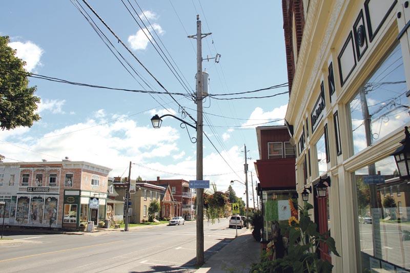Champlain Township streetlight conversion expected to cut energy costs by 70 per cent