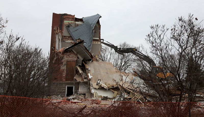 LS_Nov3017_Convent Demolition (11)