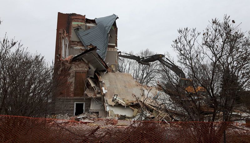 LS_Nov3017_Convent Demolition (12)