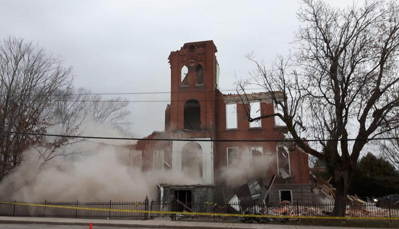 LS_Nov3017_Convent Demolition (18)