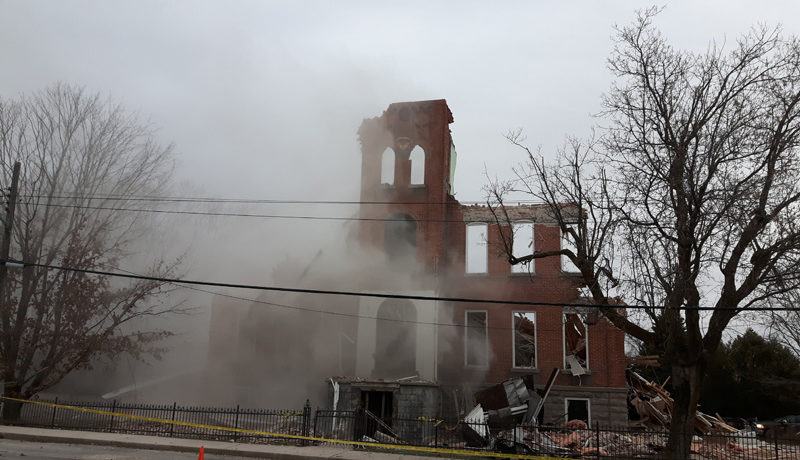 LS_Nov3017_Convent Demolition (24)