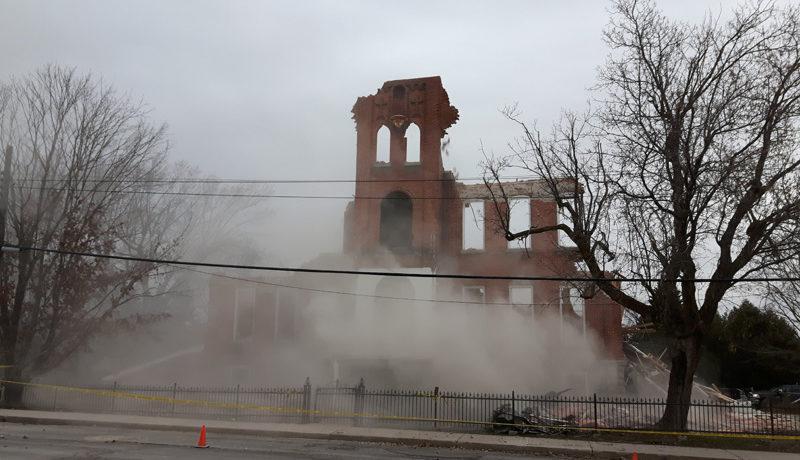 LS_Nov3017_Convent Demolition (31)
