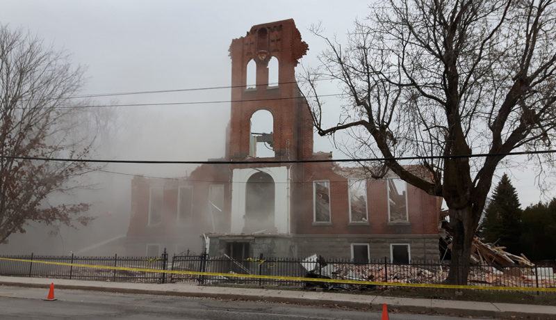 LS_Nov3017_Convent Demolition (44)