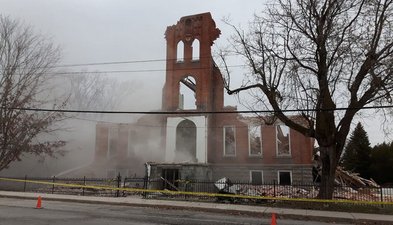 LS_Nov3017_Convent Demolition (46)