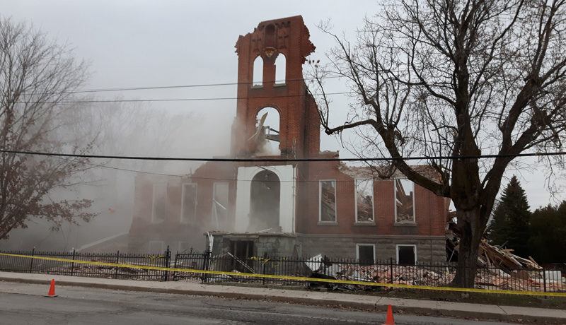 LS_Nov3017_Convent Demolition (47)