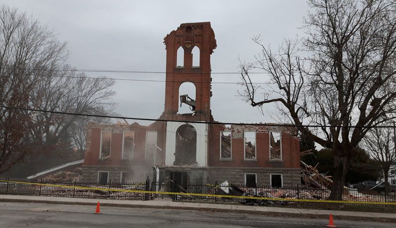 LS_Nov3017_Convent Demolition (59)