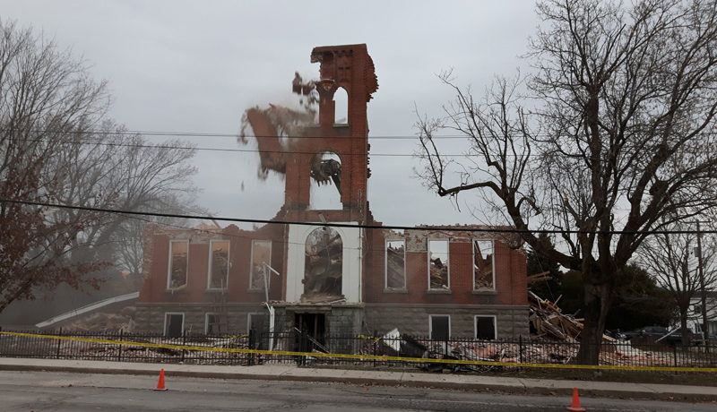 LS_Nov3017_Convent Demolition (68)