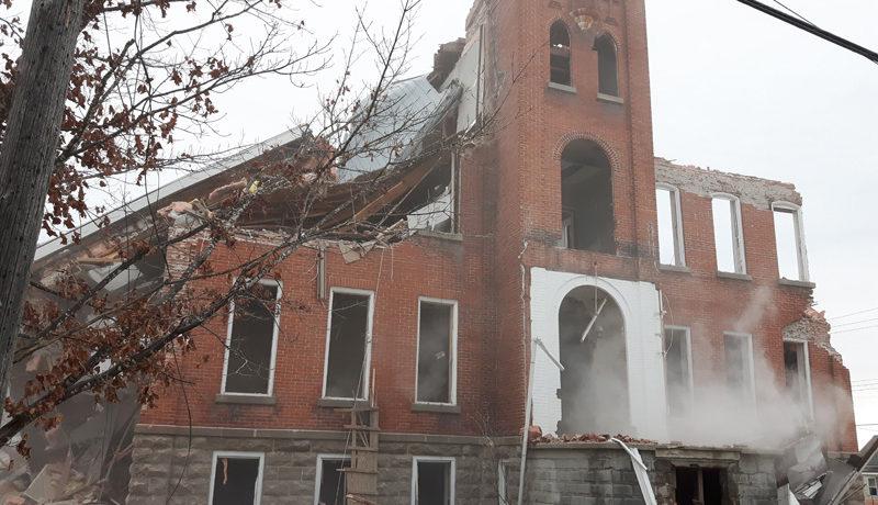 LS_Nov3017_Convent Demolition (7)