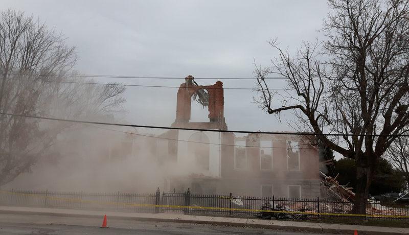 LS_Nov3017_Convent Demolition (81)