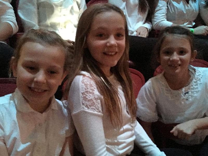 <span class="spa-indicator">Sponsored</span> LyneStDenis – 13 Dec 2017 – Chorale – WEB-2