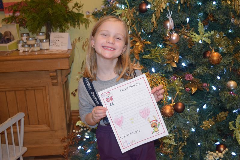 Santa’s Favourite Village: the theme of the 2018 Vankleek Hill Parade of Lights