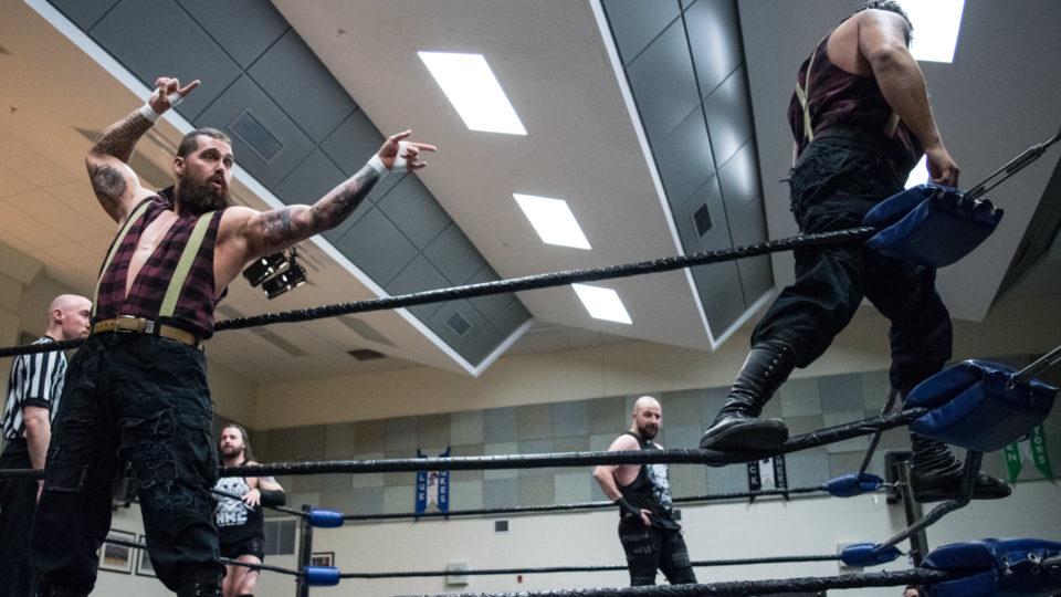 cb_2018feb02_wrestling_carnageatthecarnival_11_web