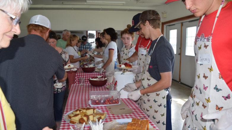 SGM_Horse Buggy Strawberry Social 2018 07 08 (197)
