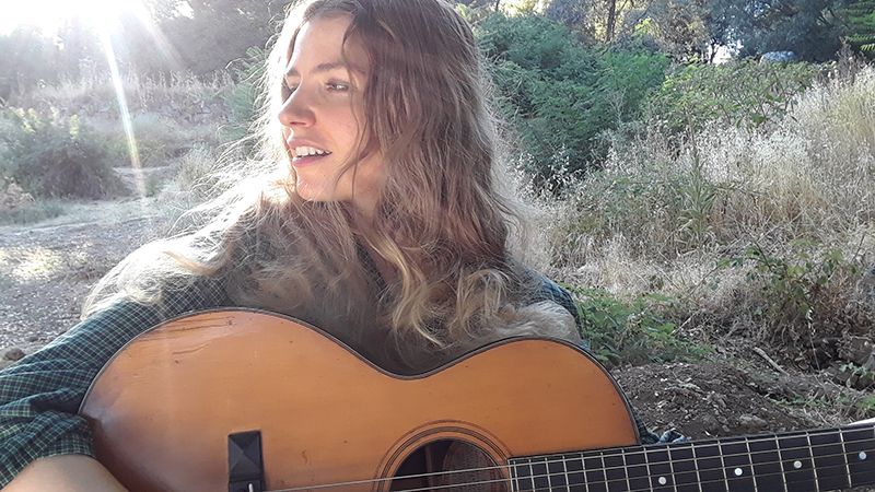 Unusual vocal style is perfect fit for early-twentieth century music