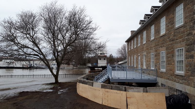 After the flooding comes paperwork and cleanup in St-André d’Argenteuil