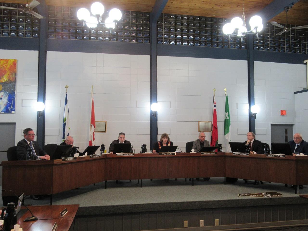 Back to paper ballots for next municipal election in Hawkesbury