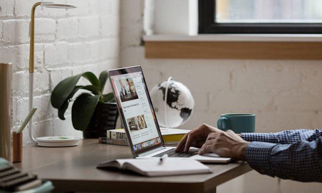 <span class="spa-indicator">Sponsored</span> The best standing desks in Canada
