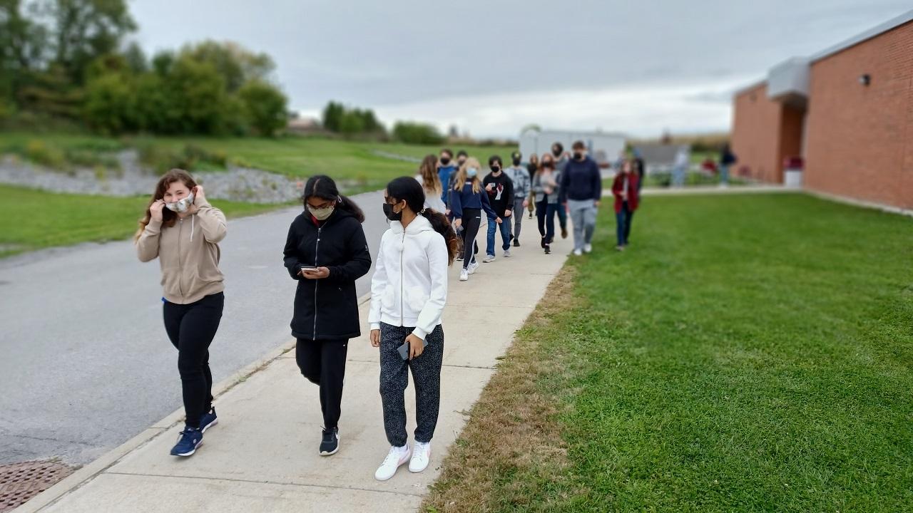 Memory of Terry Fox continues with student walk at VCI