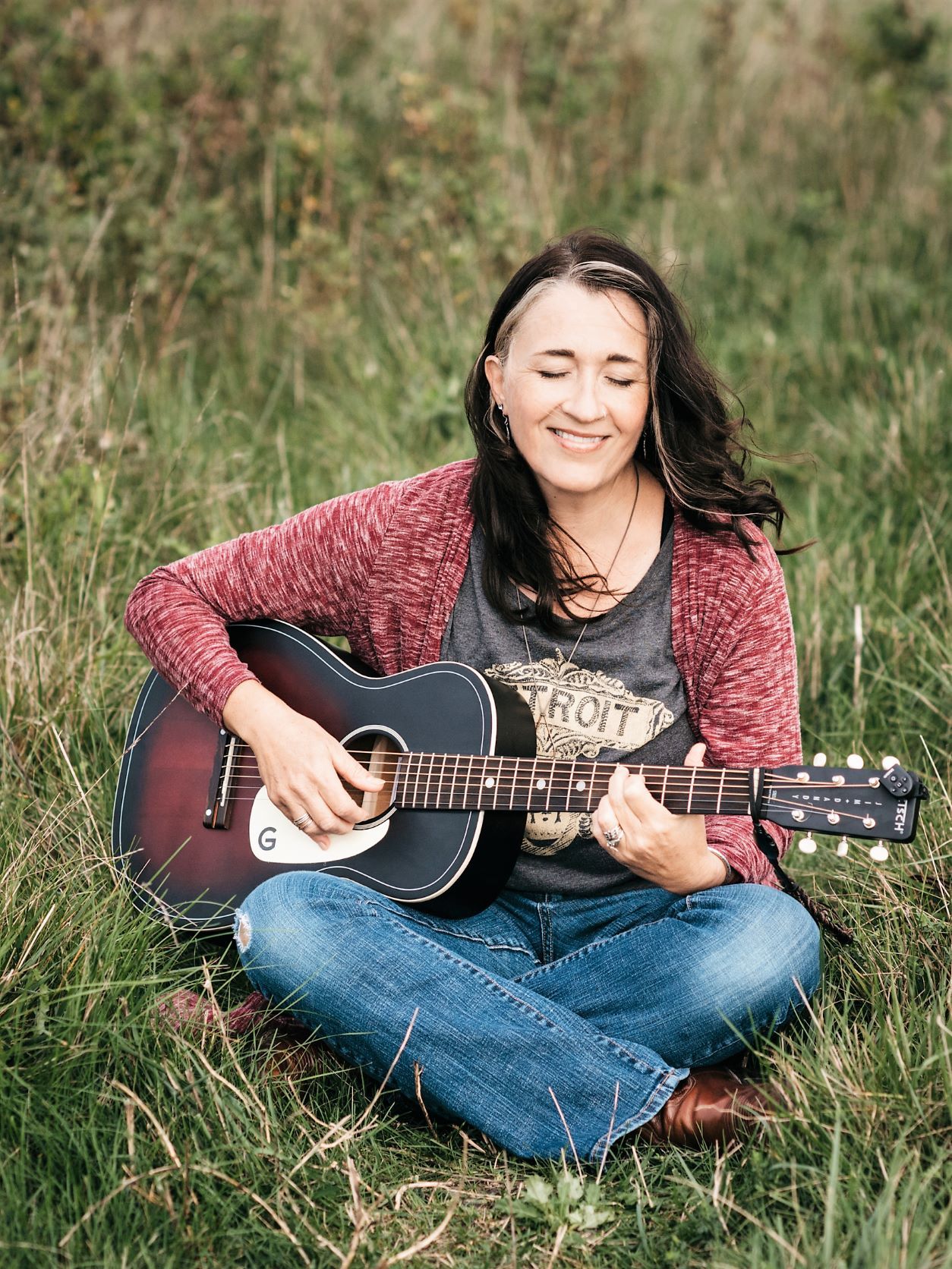 Singer-Songwriter Karen Morand in Vankleek Hill for two concerts October 15 and 17