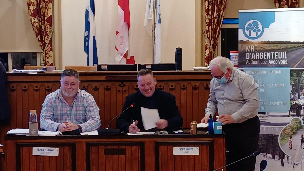 Scott Pearce acclaimed to second term as MRC d’Argenteuil prefect