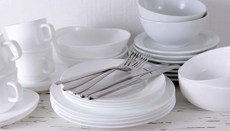 The best dinnerware sets in Canada