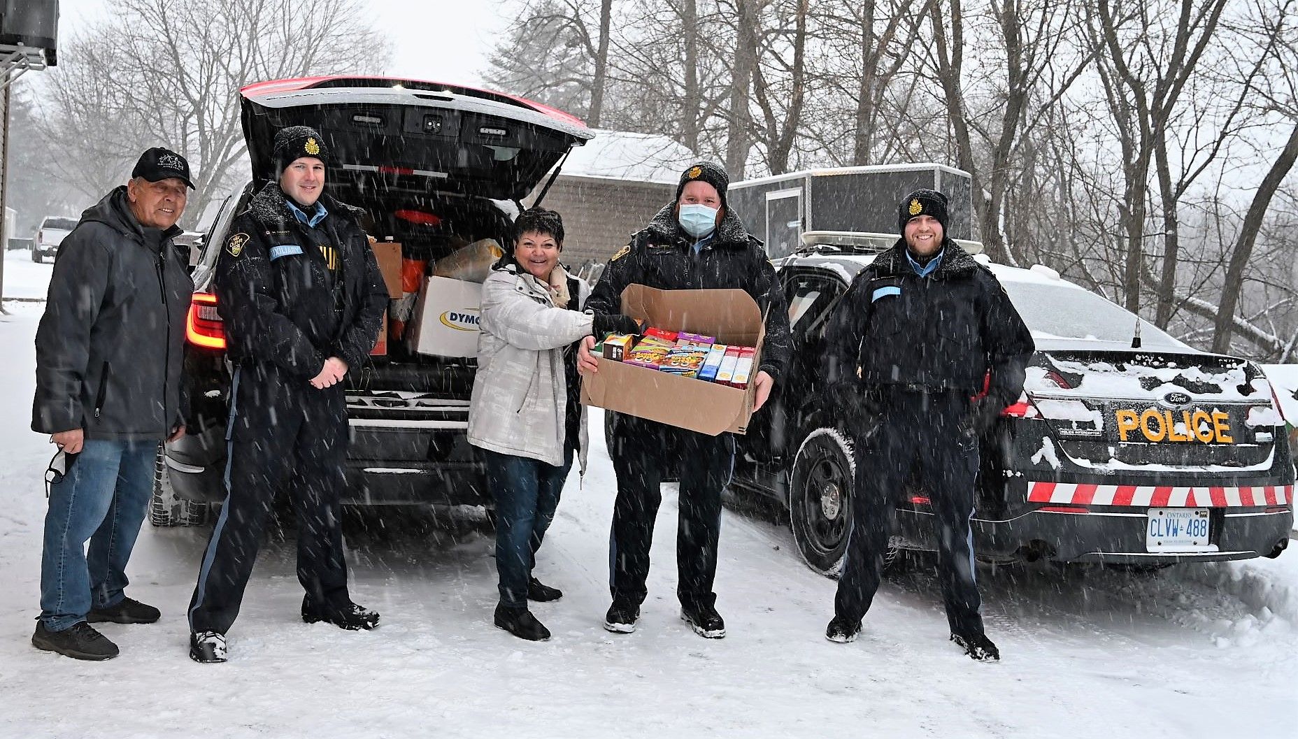 Russell County OPP raise food and funds for Embrun Food Bank with ‘Stuff a Cruiser’ events