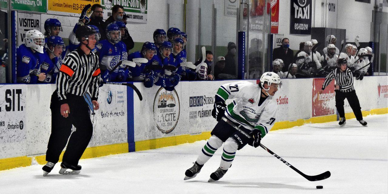 Hawks win eighth in a row, move to within five point of first place Ottawa