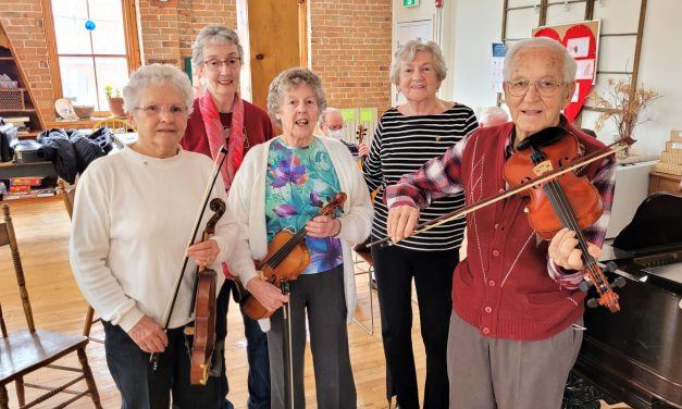 Vankleek Hill Fiddlers win Ontario Volunteer Service Award
