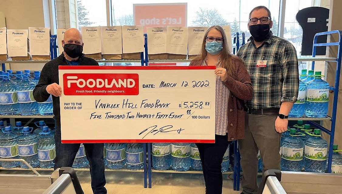 Foodland fundraiser brings in more than $5,000 for Vankleek Hill Food Bank