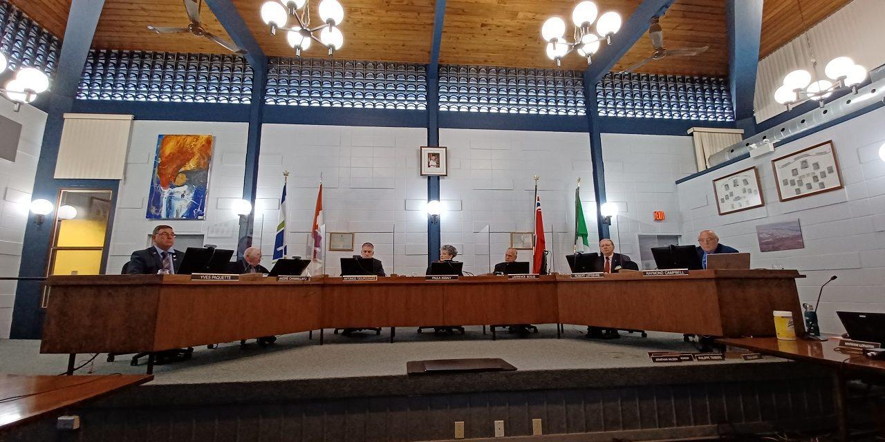 Hawkesbury council approves budget increase for new rinks, fire agreement reached with Grenville