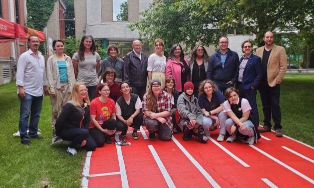 Students help create Pride sidewalk in Lachute
