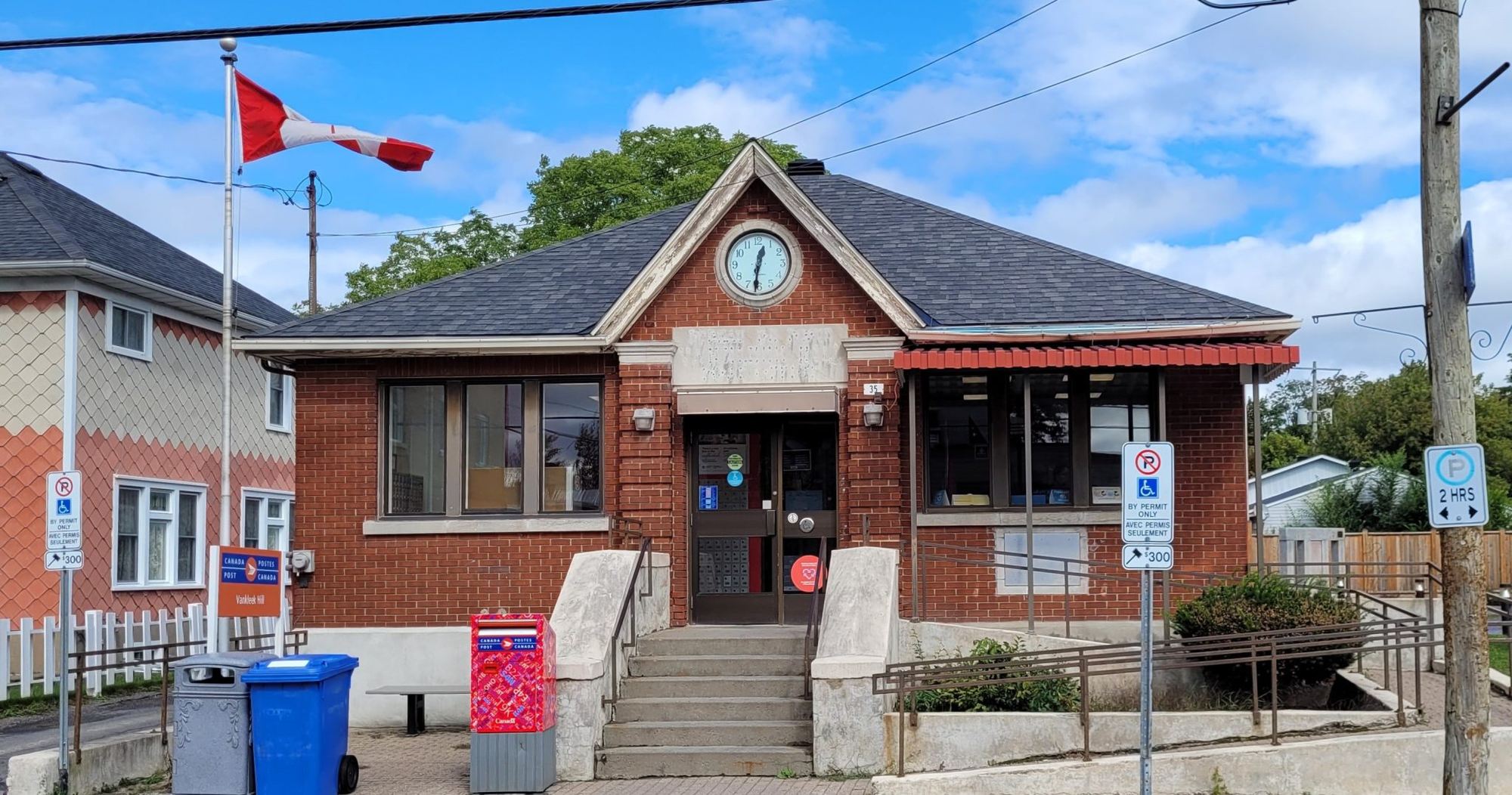 Suspect arrested in mail theft from Canada Post in Vankleek Hill The