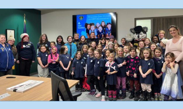 Girl Guides visit Hawkesbury OPP detachment