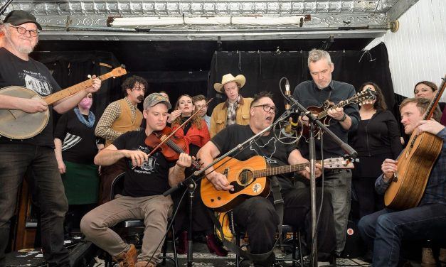 Book and CD on Montréal music scene created in Vankleek Hill