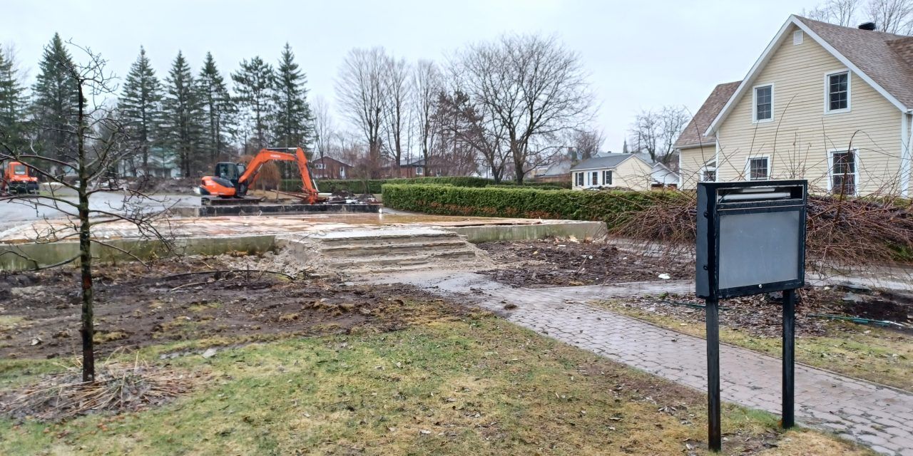 Former MacKimmie funeral home in Lachute demolished