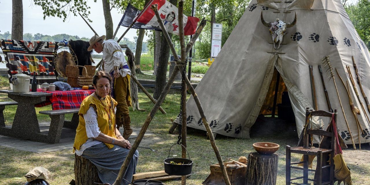 Live painting for May Show