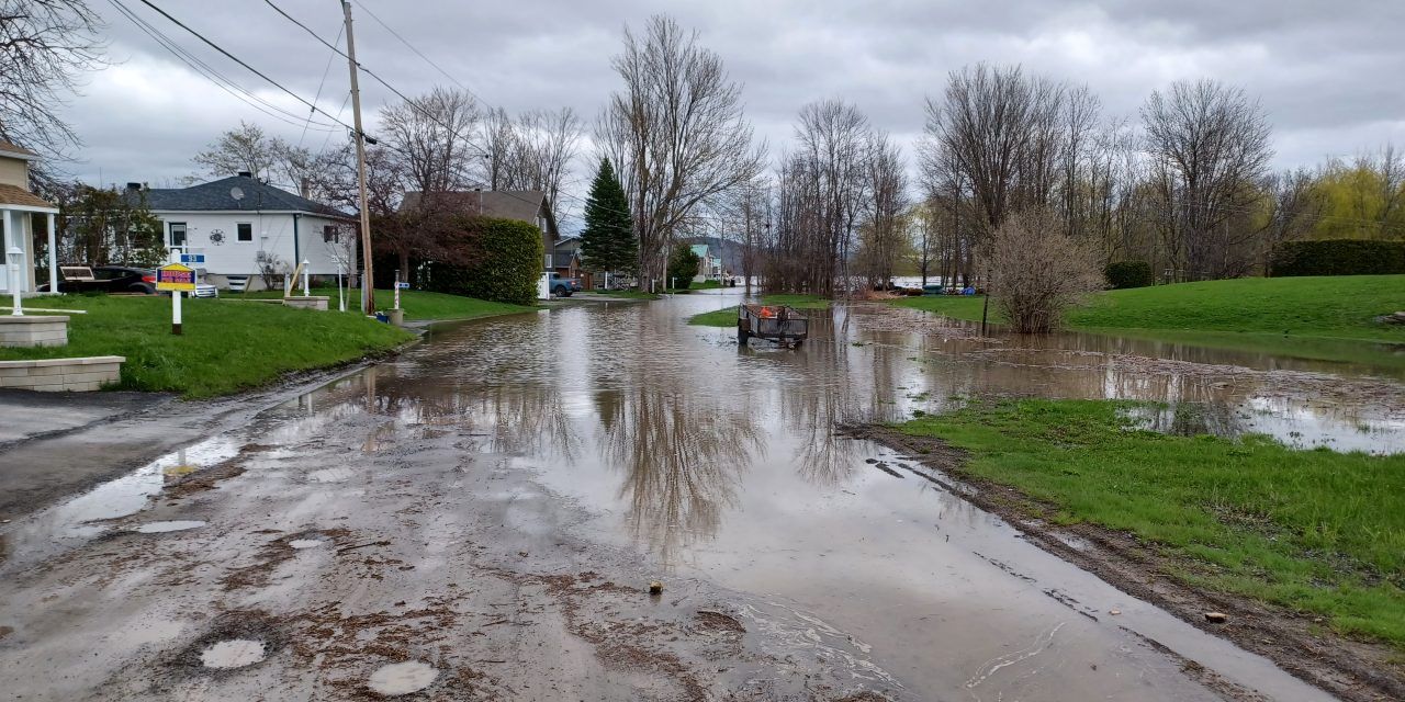 Floodwaters receding on Ottawa River