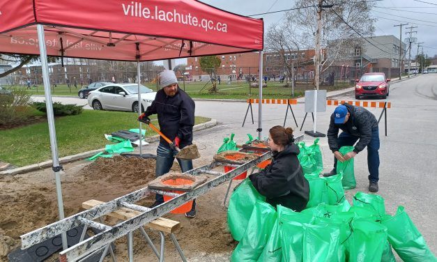 Rivière du Nord floods Lachute and St-André-d’Argenteuil