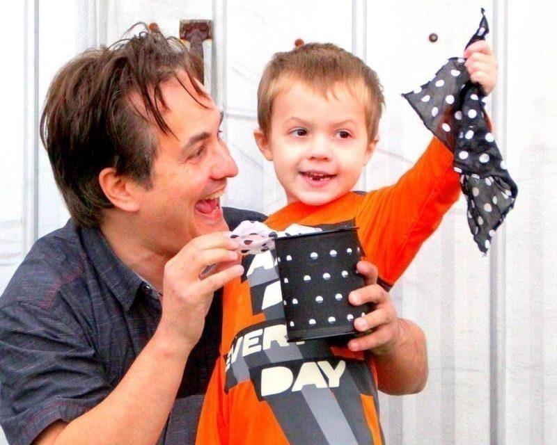 Magic show on May 27 at Arbor Gallery