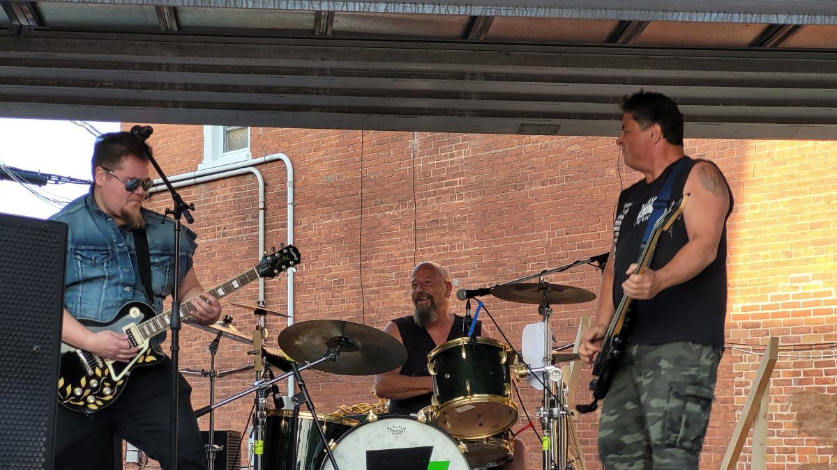 Christmas at the james apostrophe