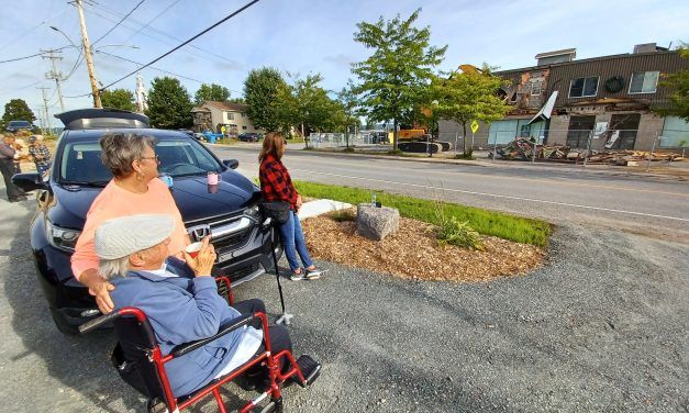 Demolition day at former Cinémas Laurentiens building