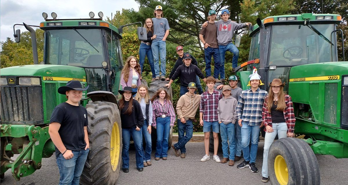 Tractor transportation to school at VCI