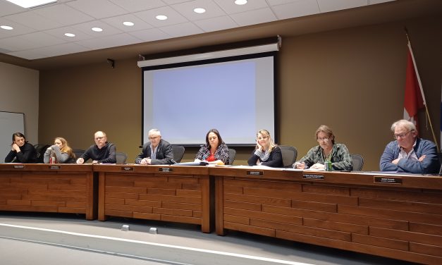 Briefly from Grenville-sur-la-Rouge council