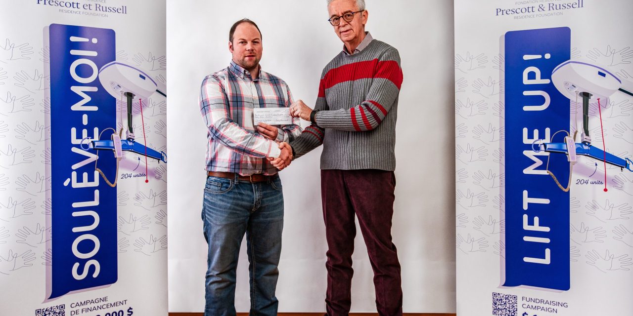 Holstein club donates to Residence lift campaign