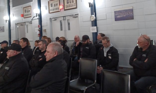 Municipal workers in Hawkesbury want new contract