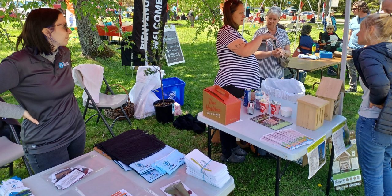 Environment Day in Grenville-sur-la-Rouge