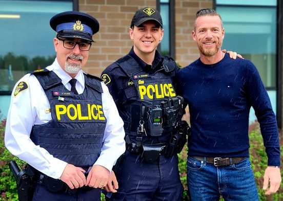 Man meets police officers who gave him CPR